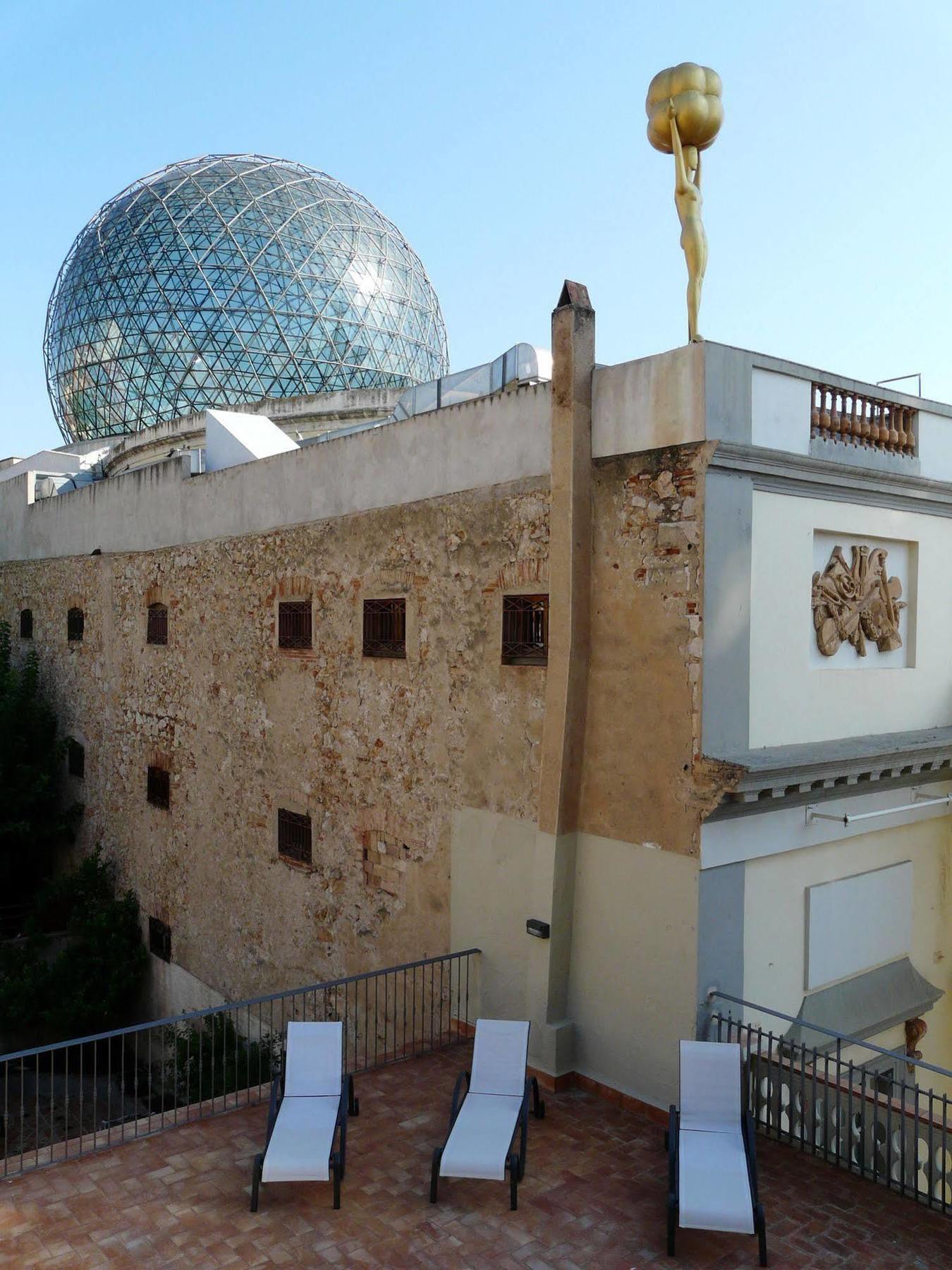 The Museum Apartments Figueres  Ngoại thất bức ảnh
